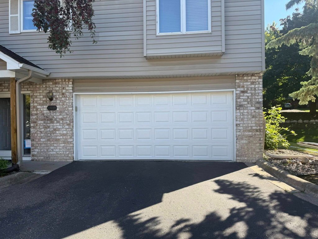 Garage Door Service - Pronto Garage Door Repair Minneapolis